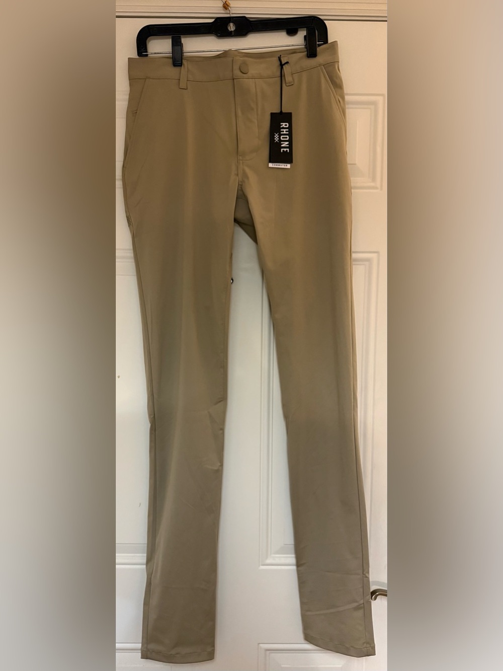 NWT Rhone Commuter Pants Skinny Men's 31x36 Flex-Knit Performance  Golf Khaki